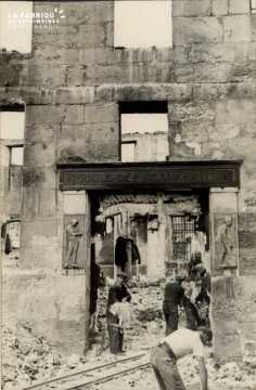 Bombardement-Ecole des Beaux-Arts